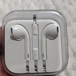 Apple EarPods